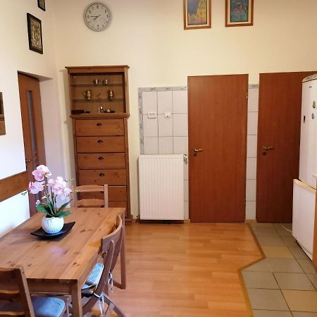 Ara Modern Apartament Oradea Exterior photo